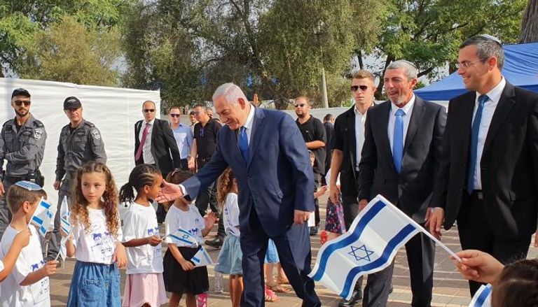نتنياهو في مستوطنة الكانا أمين سر اللجنة التنفيذية لمنظمة التحرير الفلسطينية صائب عريقات