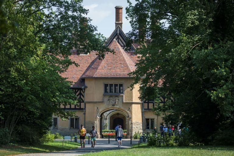 قصر سيسيليينهوف في بوتسدام