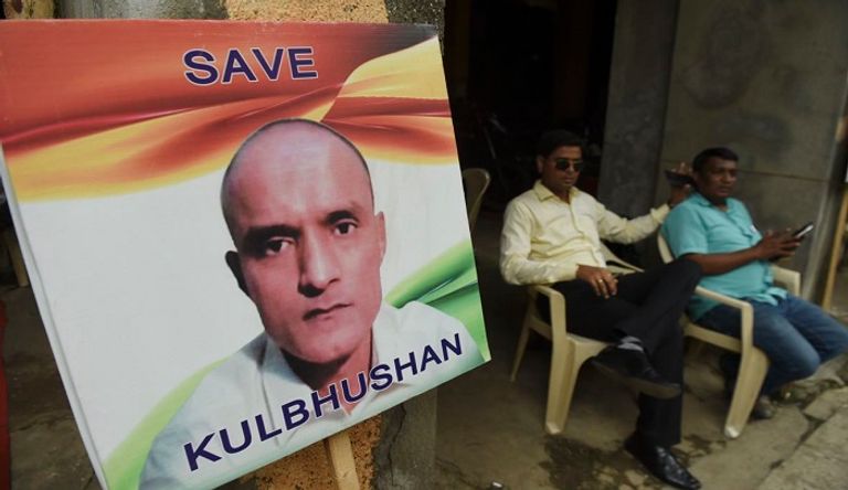 حملة تضامن هندية مع جاداف المتهم بالتجسس في باكستان