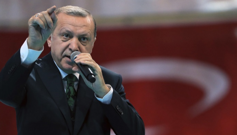أردوغان يقود حزبه إلى سقوط سريع في تركيا