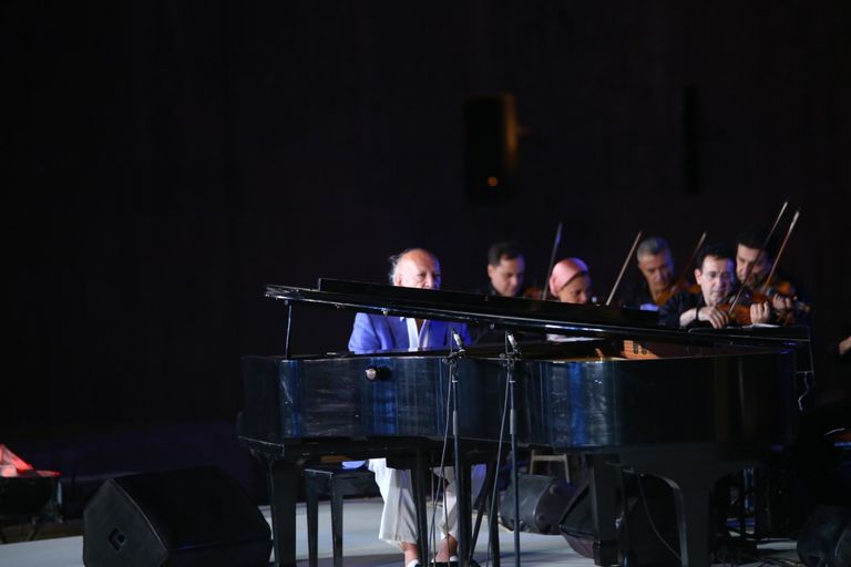 عمر خيرت خلال حفل محكى القلعة