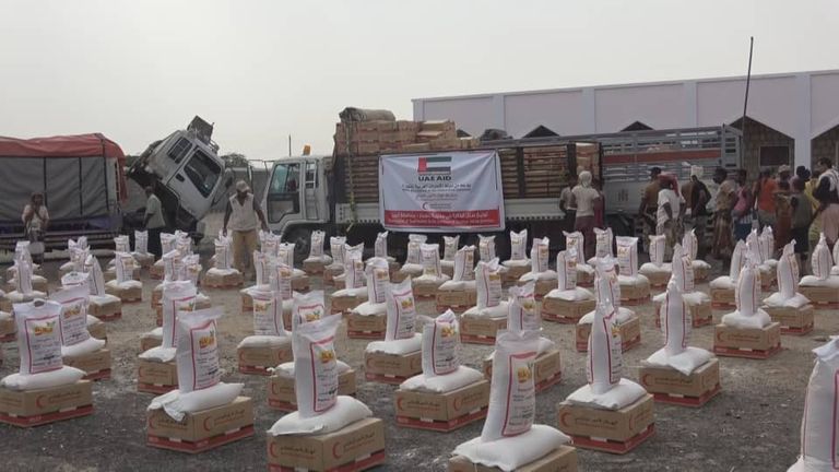 المساعدات في زنجبار يستفيد منها 7 آلاف يمني