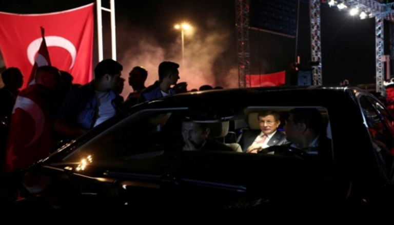 أحمد داود أوغلو رئيس وزراء تركيا الأسبق- رويترز