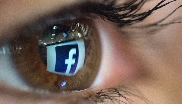 "فيسبوك" تحدّث طريقة عمل خاصية التعرف إلى الوجوه