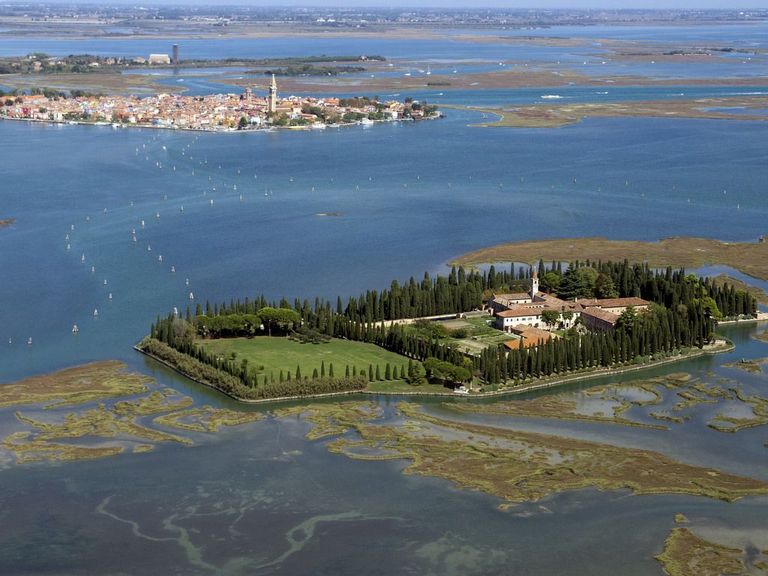 أجمل الأديرة الإيطالية التي تقدم إقامة سياحية