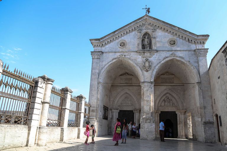 أجمل الأديرة الإيطالية التي تقدم إقامة سياحية