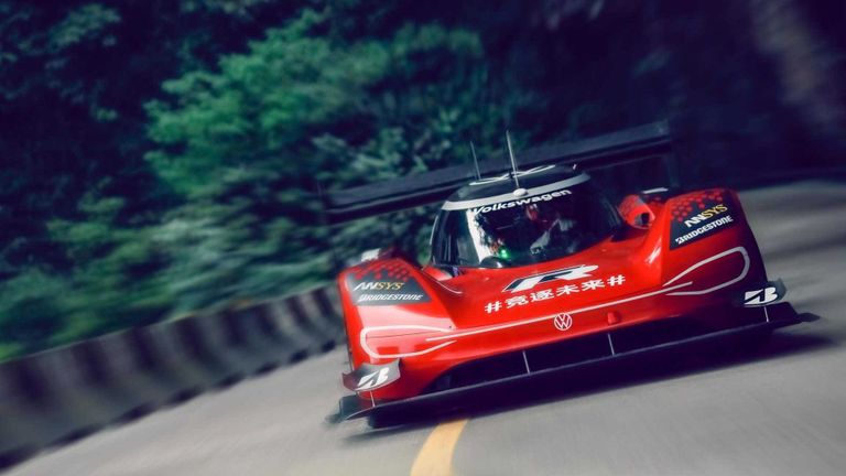 طراز ID.R الكهربائي من فولكس فاجن