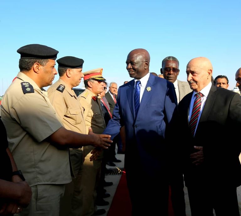 جانب من استقبال رئيس مجلس النواب الليبي لنظيره من أفريقيا الوسطى رئيس مجلس النواب الليبي يستقبل نظيره من أفريقيا الوسطى