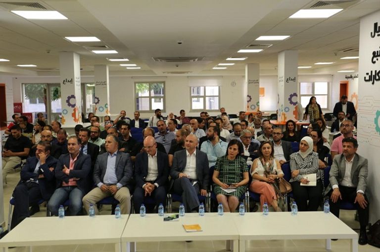 الحكومة الأردنية تتجه لفرض ضرائب على "فيسبوك وجوجل"