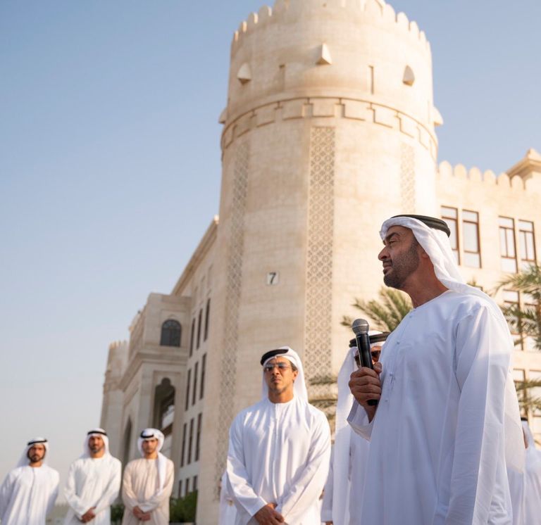 الشيخ محمد بن زايد خلال افتتاح حديقة شهداء حرس الرئاسة