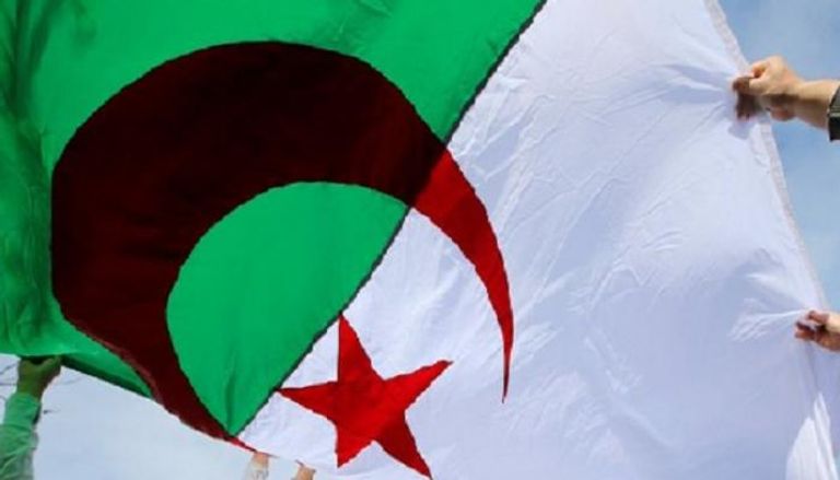 تباين بالجزائر حول تحديد أولويات تنظيم الانتخابات