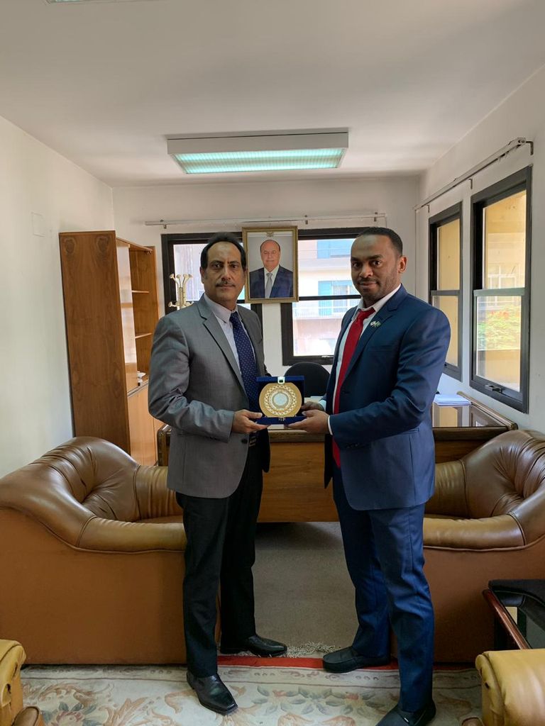 أيمن عثمان الباروت مع سفير لبنان في القاهرة