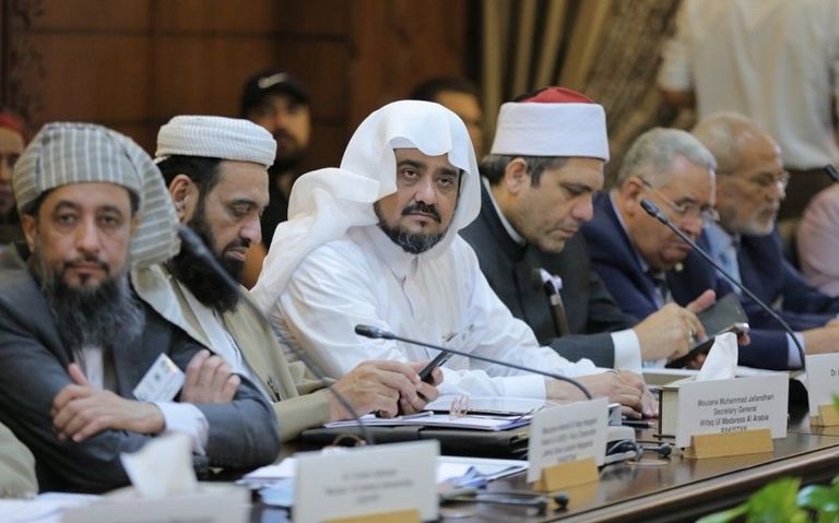 جانب من اجتماع الفريق بالقاهرة