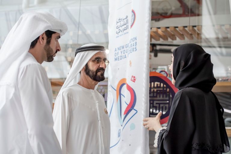 الشيخ محمد بن راشد آل مكتوم مع الشباب العربي