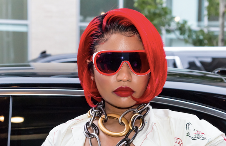 نيكي ميناج من أحياء ترينيداد إلى قمة الموسيقى