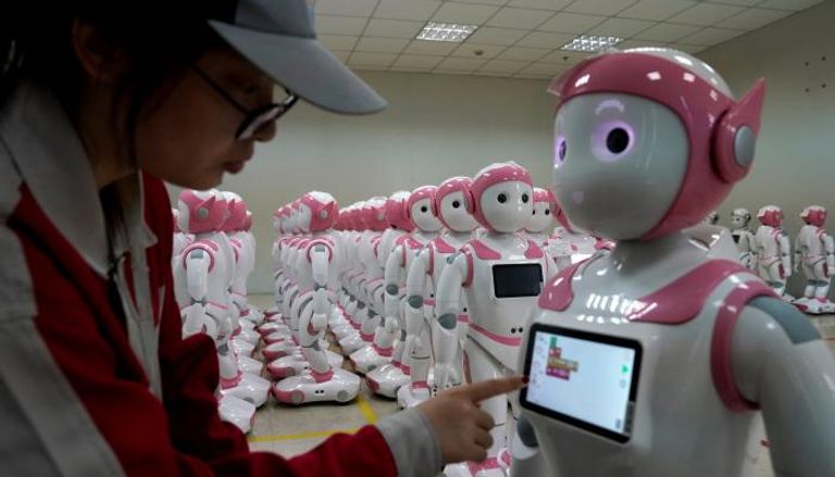 صراع الوظائف يقترب بين البشر والروبوتات
