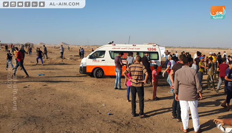 الفلسطينيون يواصلون المشاركة بكثافة في مسيرات العودة وكسر الحصار 