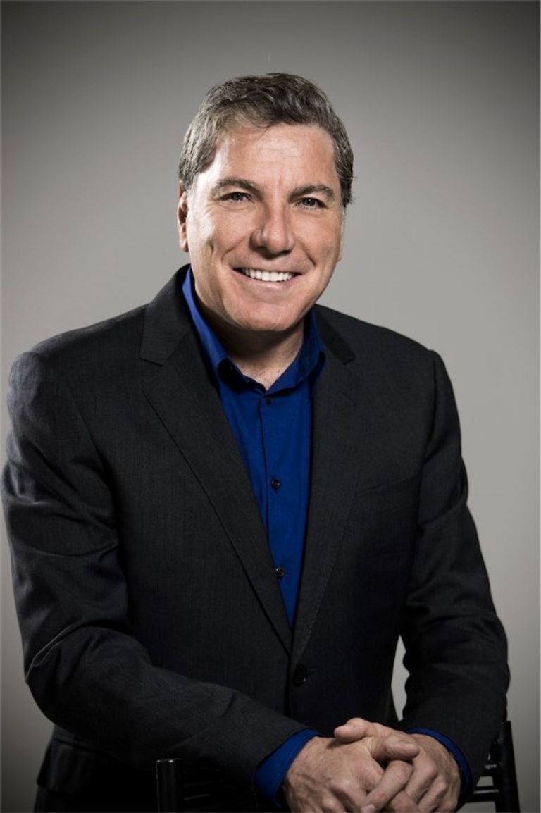 شعار نادي دبي للصحافة