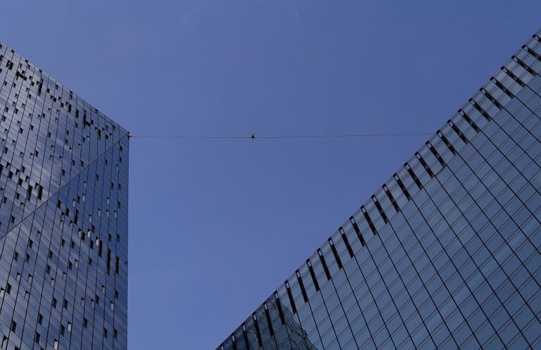 أحد المشاركين في العرض