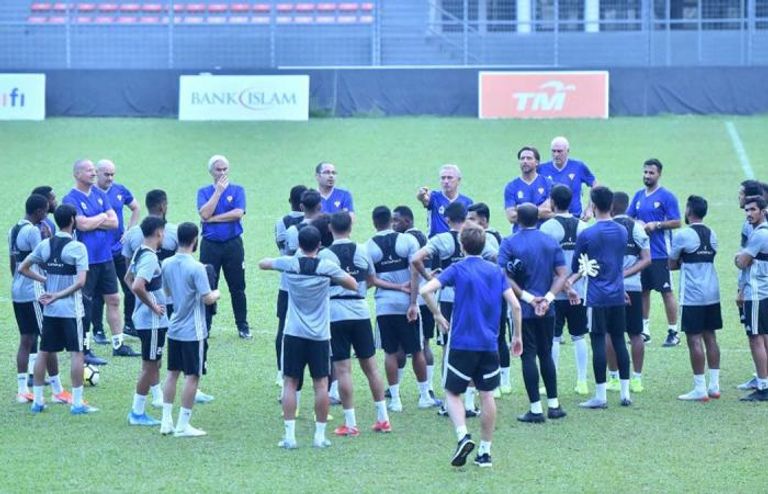 تدريب منتخب الإمارات