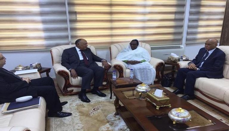 وزيرة الخارجية السودانية خلال لقاء نظيرها المصري بالخرطوم