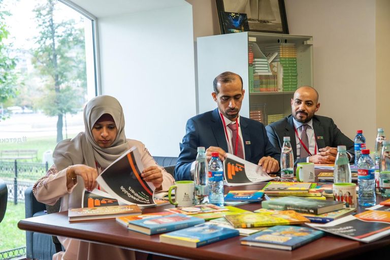 جانب من أنشطة جمعية الناشرين الإماراتين بمعرض موسكو للكتاب