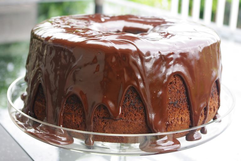 طريقة عمل الكيكة الاسفنجية بالشوكولاتة