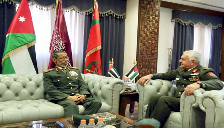 رئيس أركان القوات المسلحة الإماراتية ونظيره الأردني 