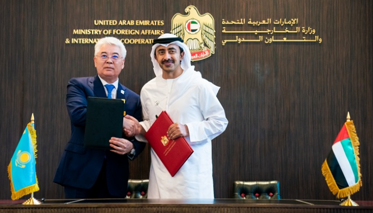 الإمارات وكازاخستان توقعان على عدد من مذكرات التفاهم