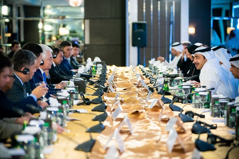 الإمارات وكازاخستان توقعان على عدد من مذكرات التفاهم