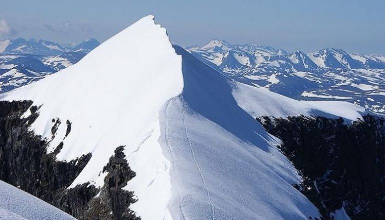 القمة الجنوبية لجبل كيبنيكايسه أصبحت ثاني أعلى القمم بالسويد