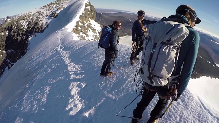 القمة الجنوبية لجبل كيبنيكايسه أصبحت ثاني أعلى القمم بالسويد