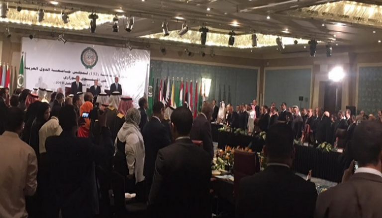 وزراء الخارجية العرب يقفون دقيقة حدادا على السبسي