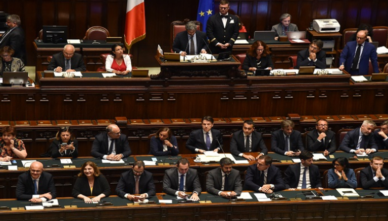 رئيس وزراء إيطاليا جوزيبي كونتي بالبرلمان - أ.ف.ب