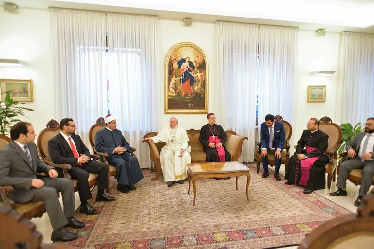 البابا فرنسيس يفتتح أعمال