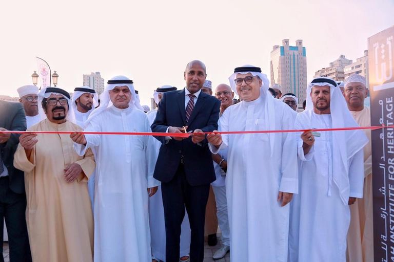 جانب من فعاليات افتتاح أسبوع التراث الكيني