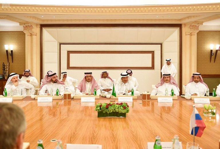 جانب من لقاء وزير الطاقة السعودي ونظيره الروسي