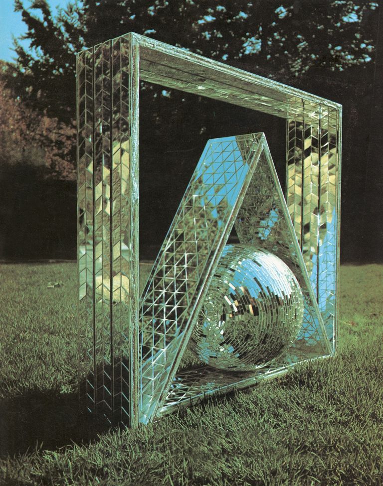 من أعمال الفنانة الراحلة منير شهرودي فارمنفرمايان لوحة من أعمال الفنان آدم حنين