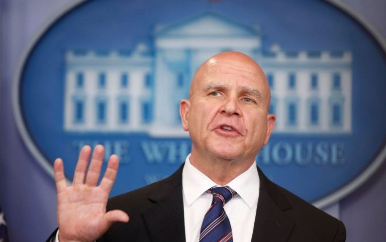 هربرت مكماستر الرئيس الأمريكي والمغادرون البيت الأبيض