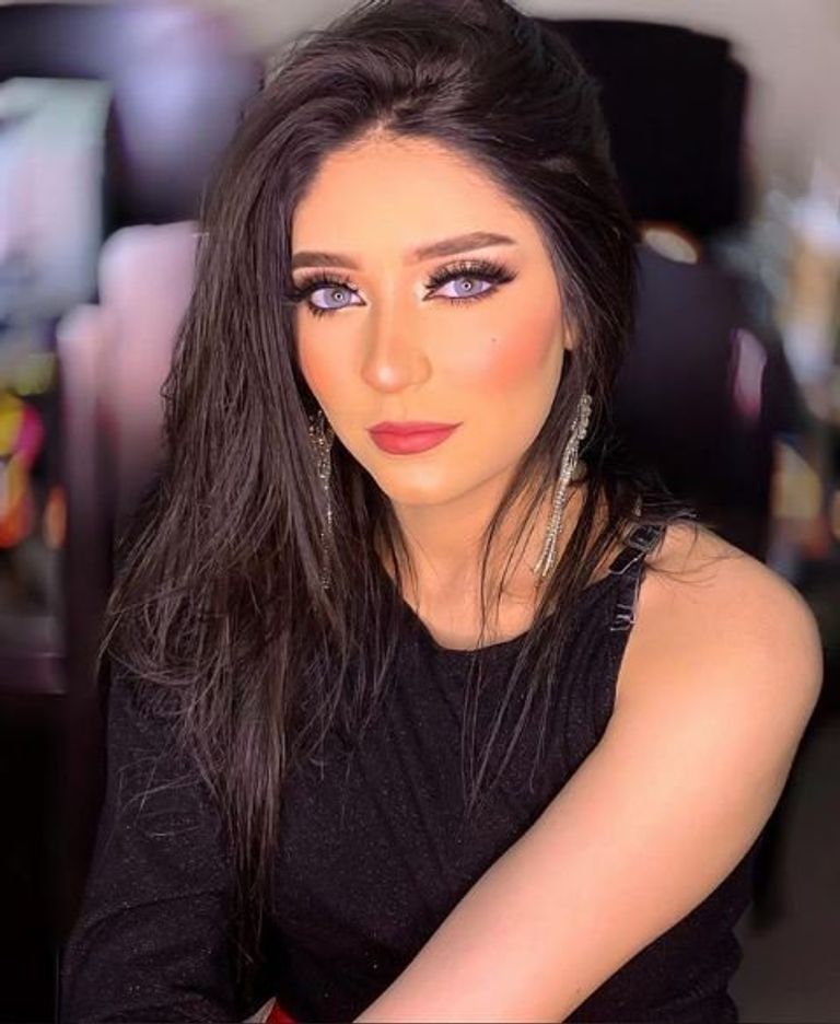 تامر عاشور وخطيبته