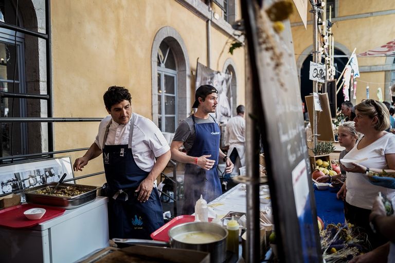 ماورو كولاجريكو نجم مهرجان ليون لأطعمة الشارع