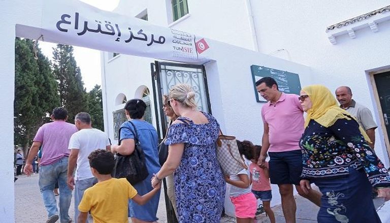 ارتفاع نسبة المشاركة في الانتخابات التونسية قبل الإغلاق بساعتين-الفرنسية