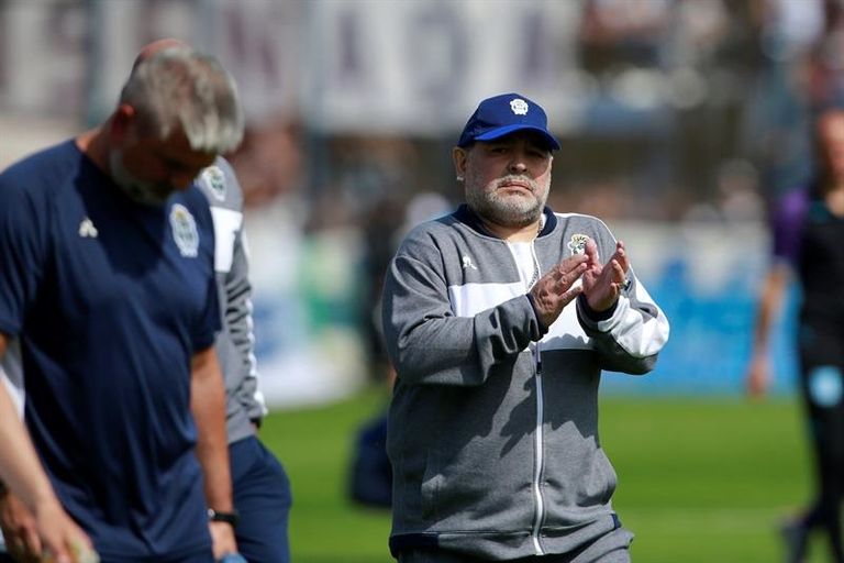 دييجو مارادونا