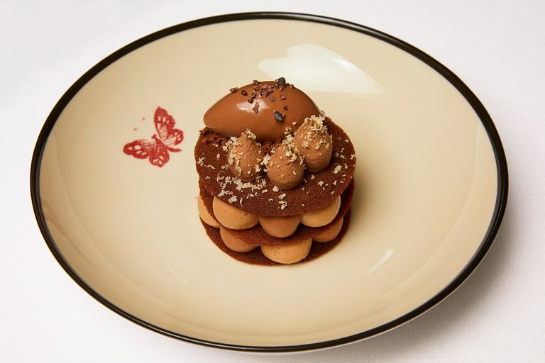 مطعم جوتشي أوستيريا يقع في بيازا ديلا سيجنوريا في فلورنسا