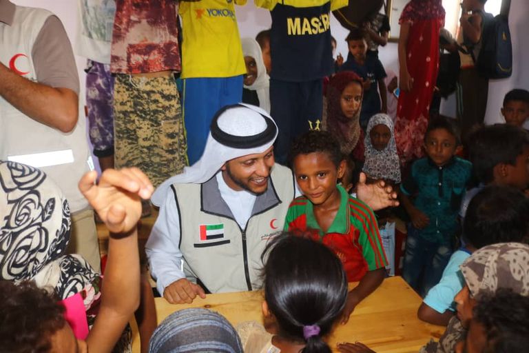 هيئة الهلال الأحمر الإماراتي تفتتح مدرسة "الجلاء" الابتدائية