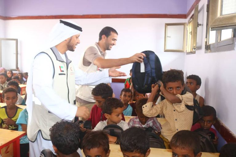 هيئة الهلال الأحمر الإماراتي تفتتح مدرسة "الجلاء" الابتدائية