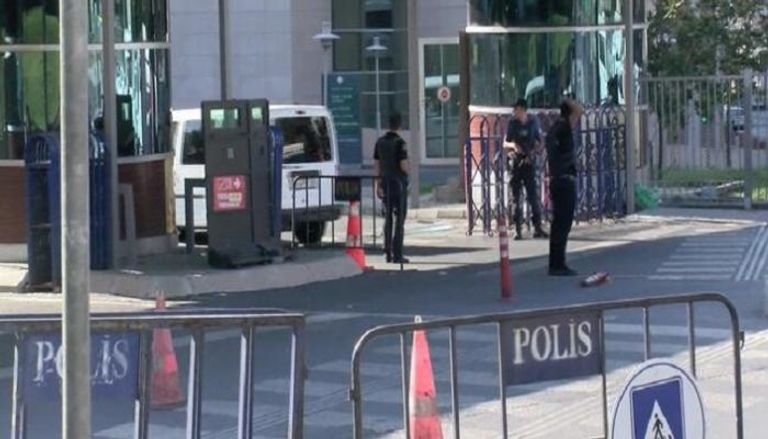 الشرطة التركية بموقع الحادث