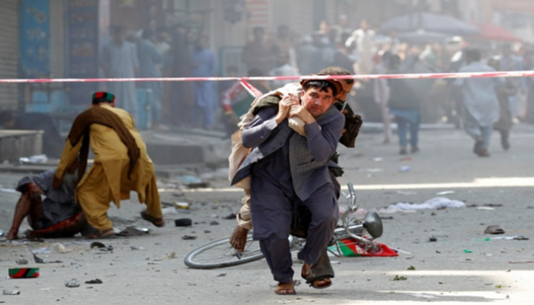 دمار خلّفه انفجار بأفغانستان - رويترز