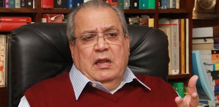 جابر عصفور الدكتور جابر عصفور مؤسس المركز القومي للترجمة في مصر - أرشيفية