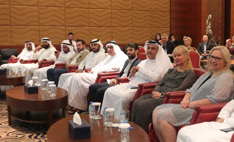 جانب من ملتقى الأعمال الإماراتي - البولندي جانب من ملتقى الأعمال الإماراتي - البولندي